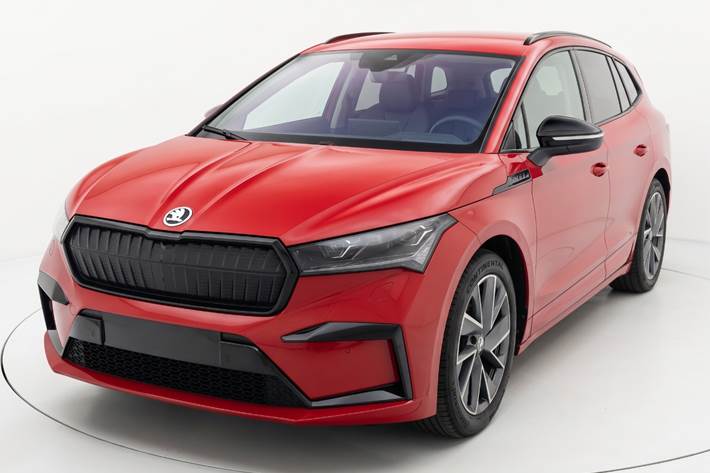 Rød Skoda Enyaq fra 2023