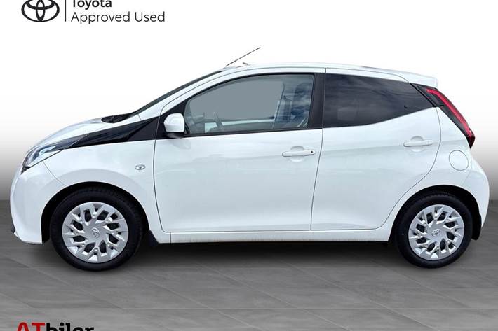 Hvid Toyota Aygo fra 2019