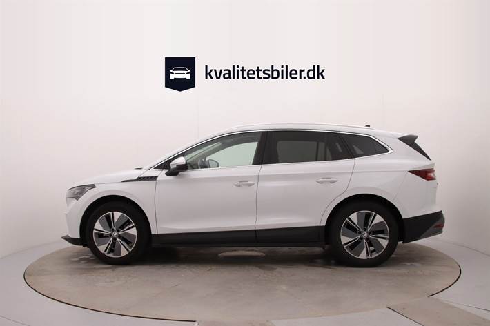 Hvid Skoda Enyaq fra 2021