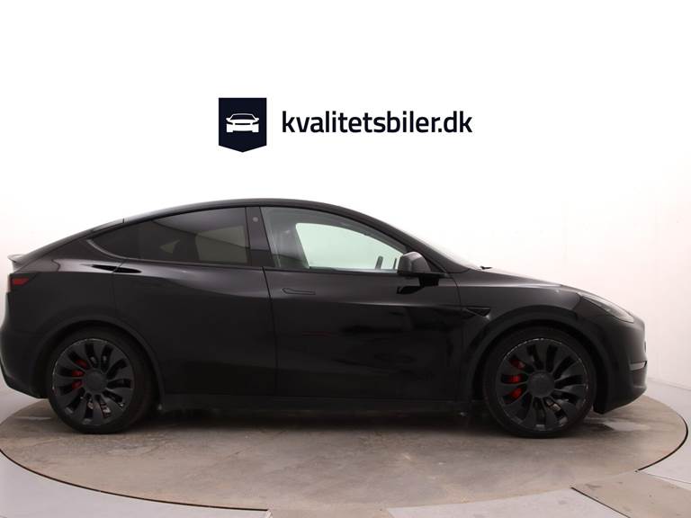 Tesla Model Y EL Performance AWD 534HK 5d Aut.