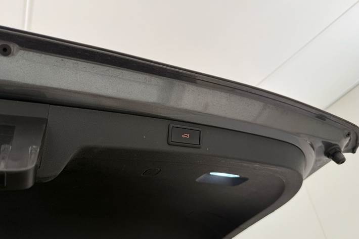 Grå Skoda Enyaq fra 2024