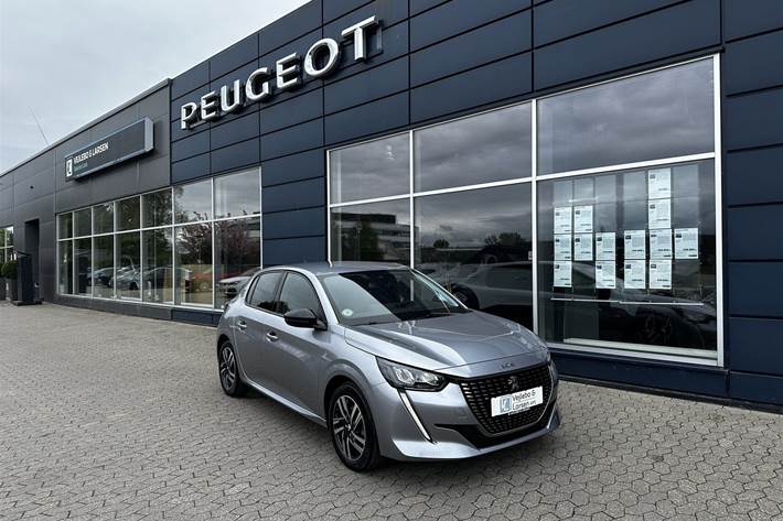 Grå Peugeot 208 fra 2023