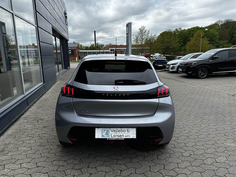 Peugeot 208 1,2 PureTech Allure 100HK 5d 6g