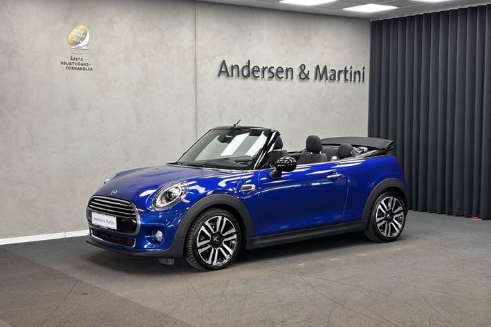 Blå Mini Cooper fra 2018