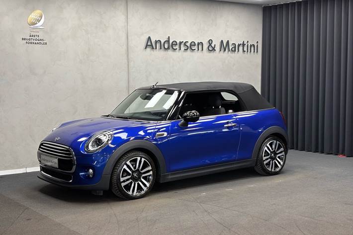 Blå Mini Cooper fra 2018