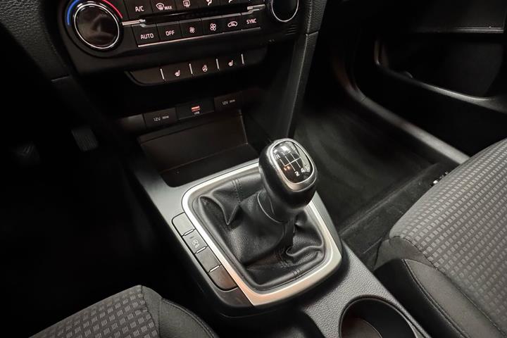 Blå Kia Ceed fra 2020