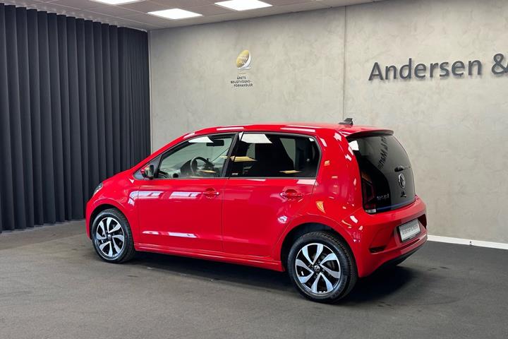 Rød VW e-up fra 2021