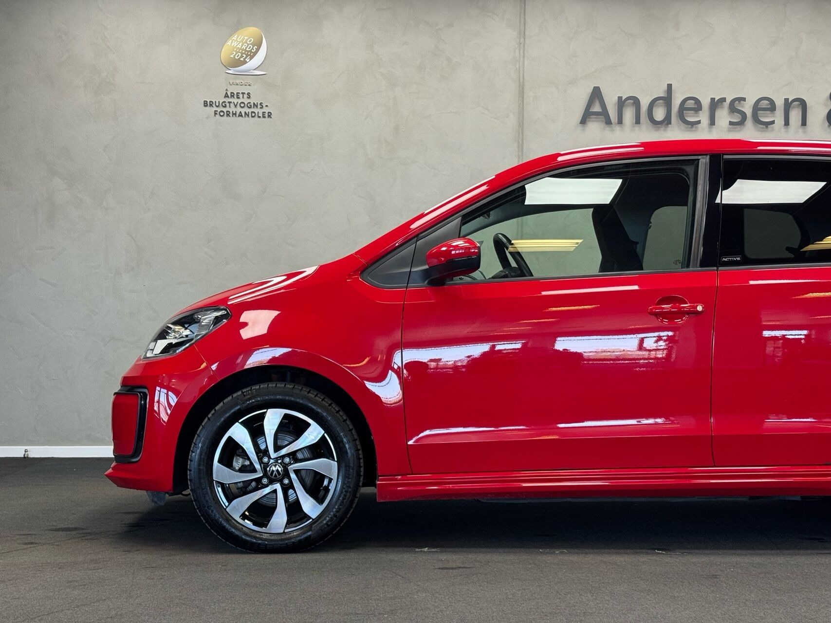 Rød VW e-up fra 2021
