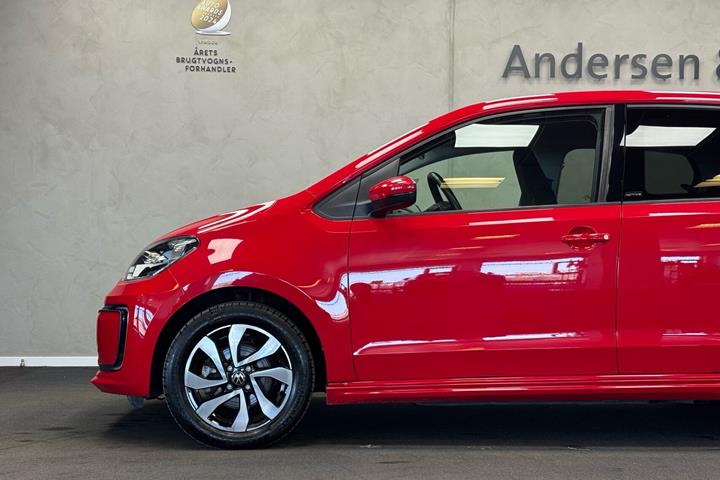 Rød VW e-up fra 2021
