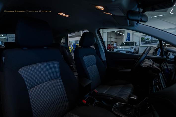 Grå Suzuki S-Cross fra 2024