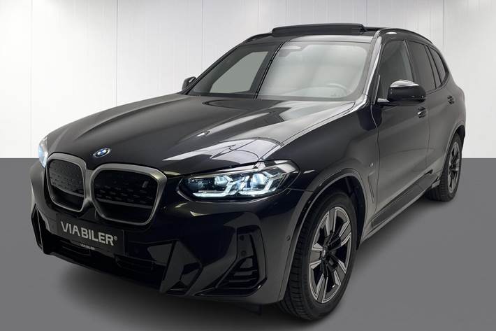 Sort BMW iX3 fra 2023