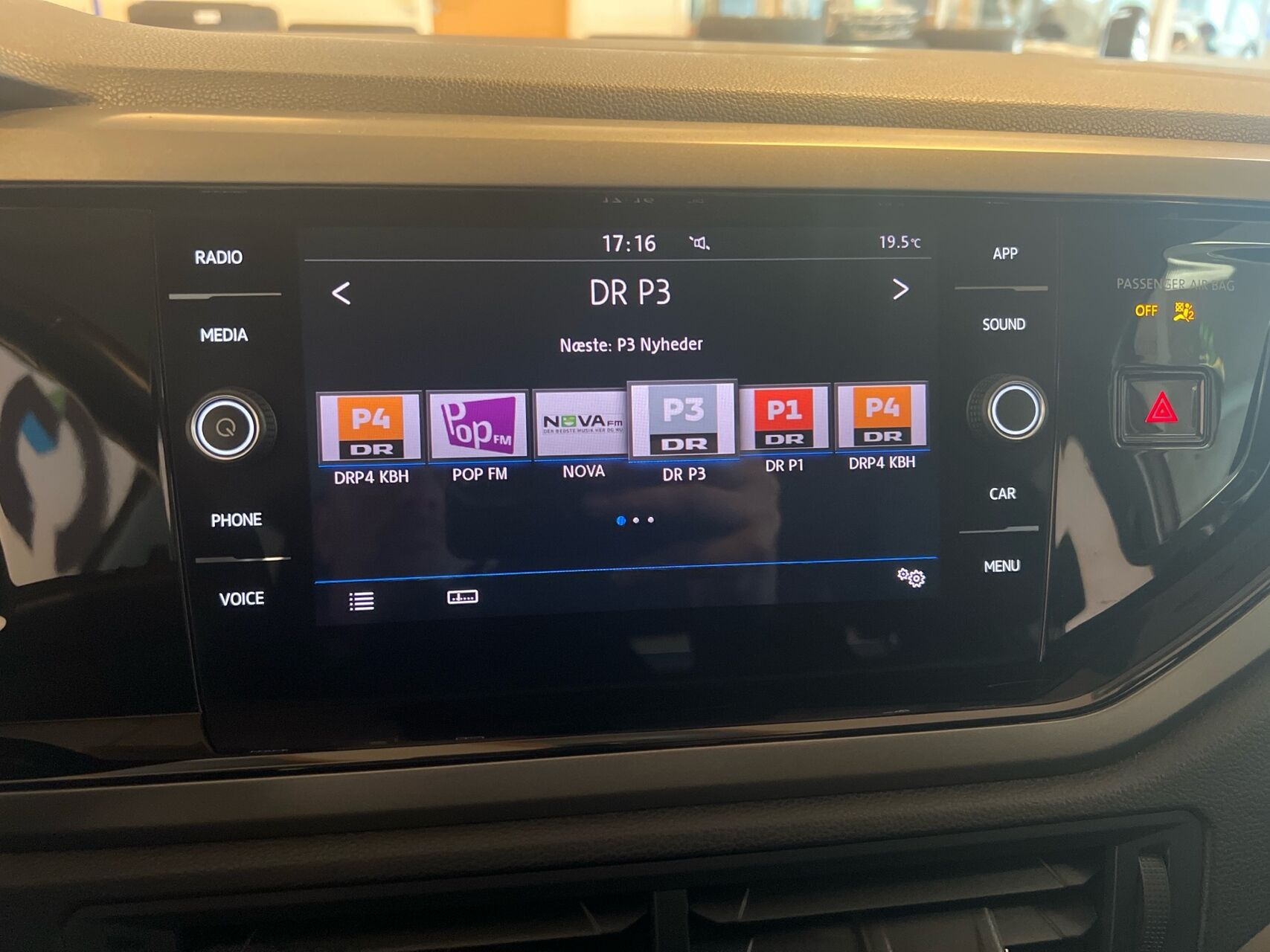 Sølv VW Polo fra 2019