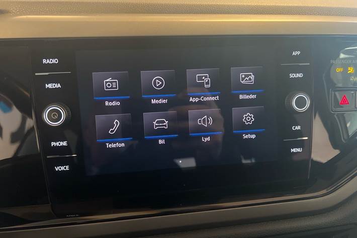 Sølv VW Polo fra 2019