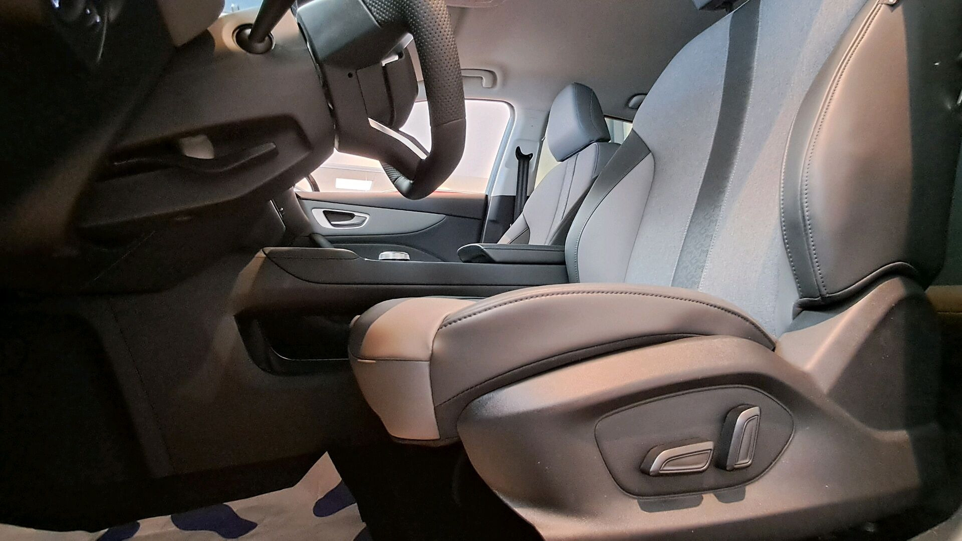 Grøn MG MG4 Electric fra 2026 set indefra