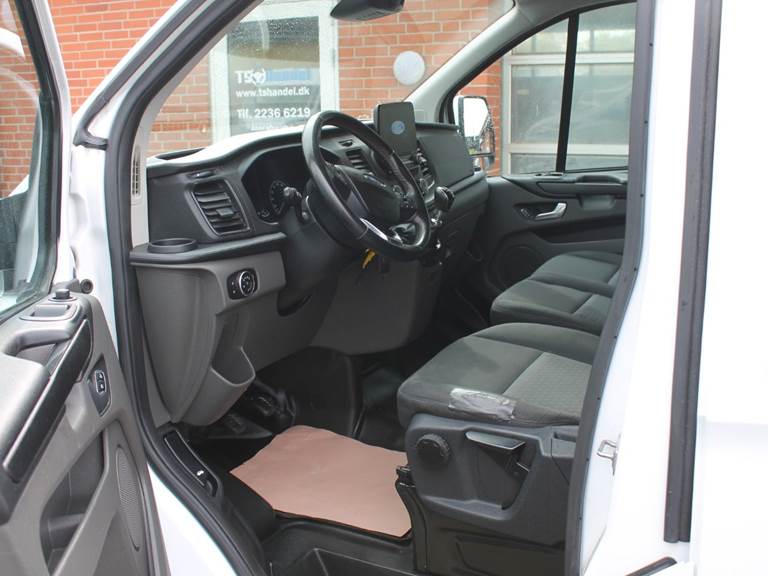 Ford Transit Custom 300 L2 2,0 TDCi 130 Trend