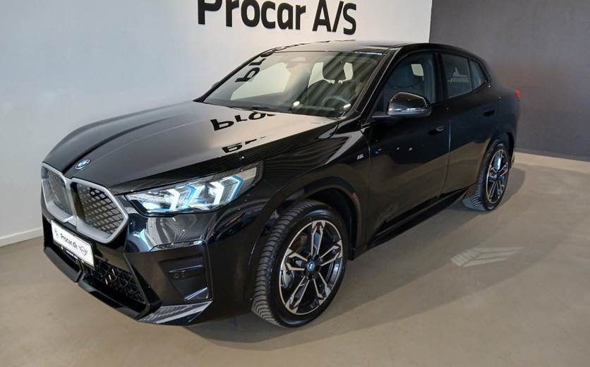 BMW iX2 eDrive20 M-Sport