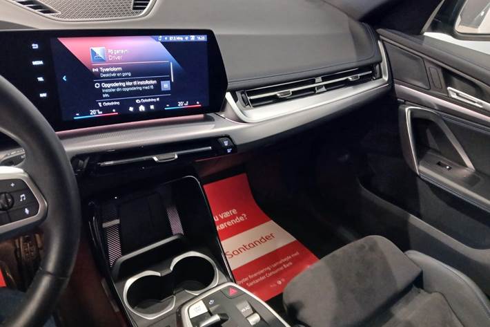 Sort BMW iX1 fra 2025