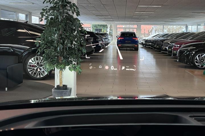 Sort Skoda Enyaq fra 2024