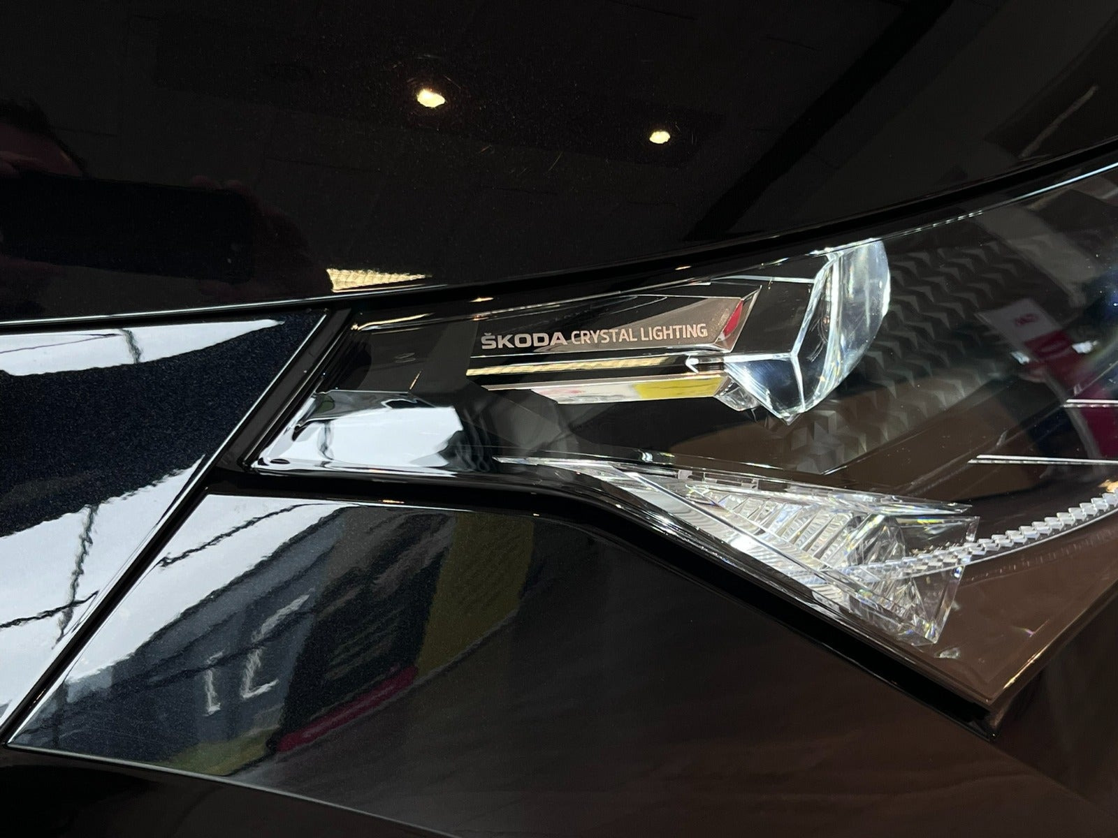 Sort Skoda Enyaq fra 2024