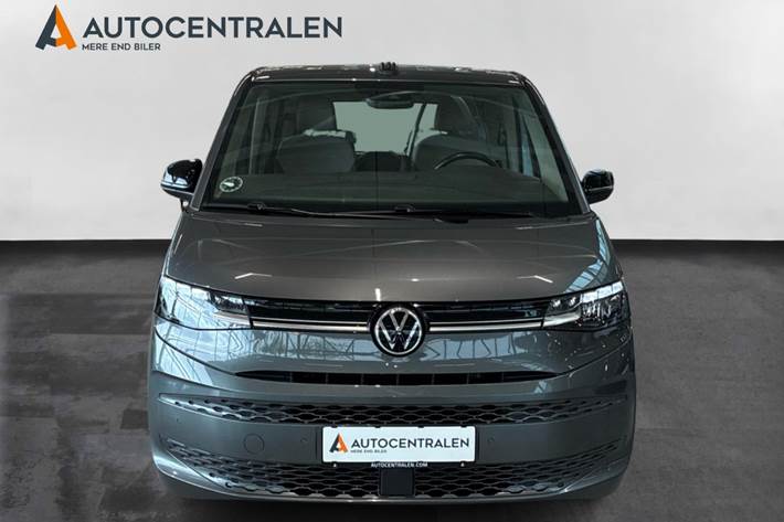 Grå VW Multivan fra 2023