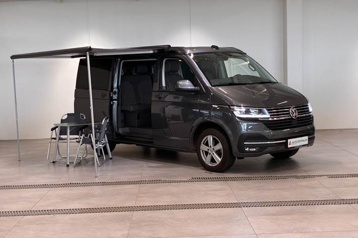 Grå VW California fra 2024