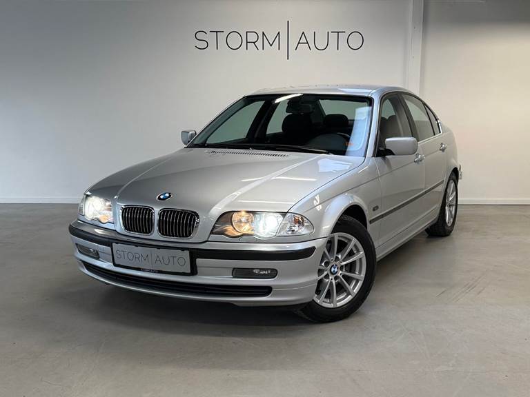 BMW 323i 2,5