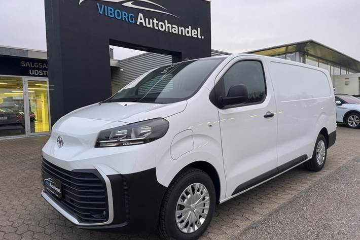Hvid Toyota ProAce fra 2026