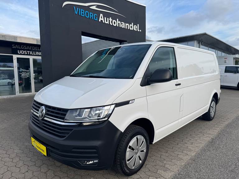 VW Transporter 2,0 TDi 150 Kassevogn lang