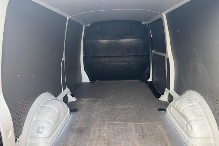 Hvid VW Transporter fra 2022