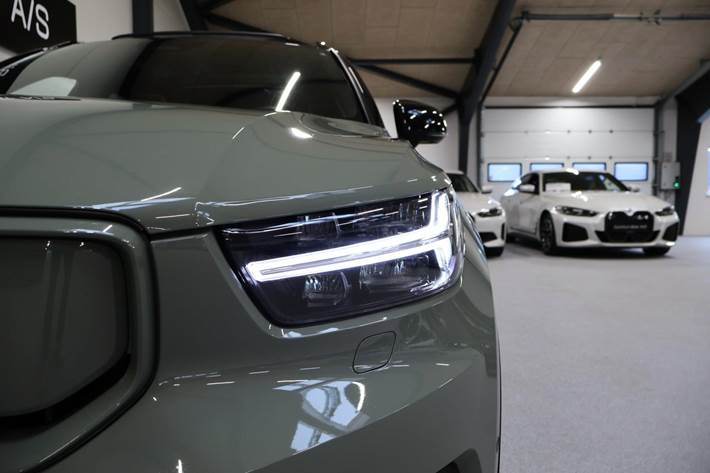 Grøn Volvo XC40 fra 2022