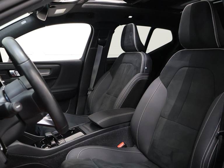 Volvo XC40 P6 ReCharge Pro