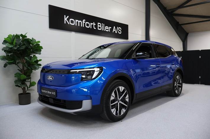Blå Ford Explorer fra 2024