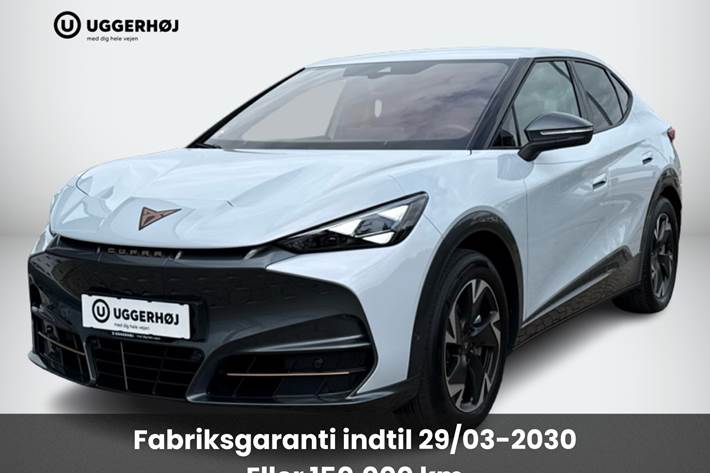 Hvid Cupra Tavascan fra 2025 set udefra