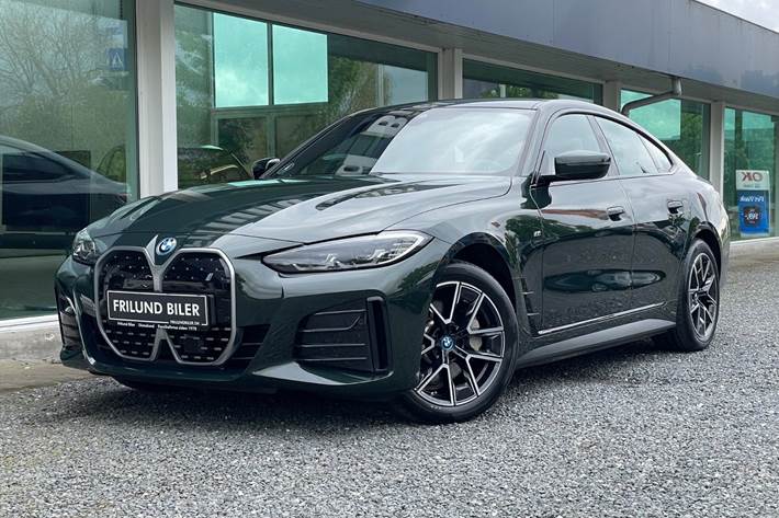 Grøn BMW i4 fra 2023