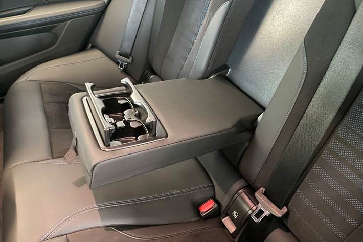Grøn BMW i4 fra 2023