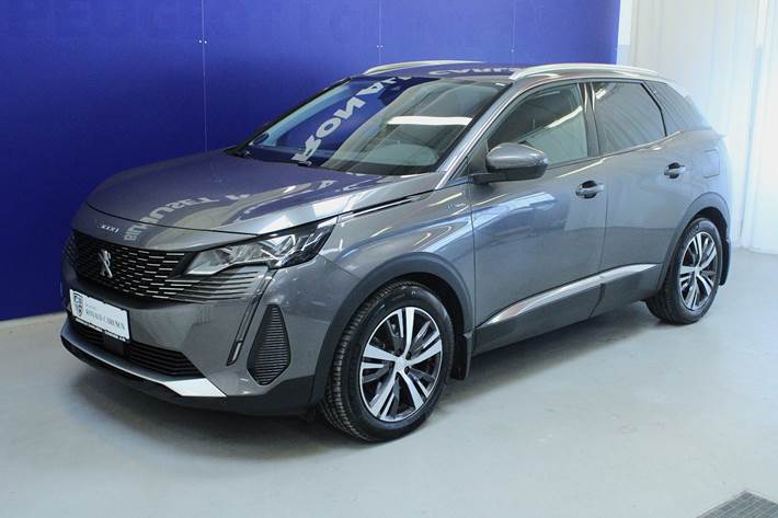 Grå Peugeot 3008 fra 2021