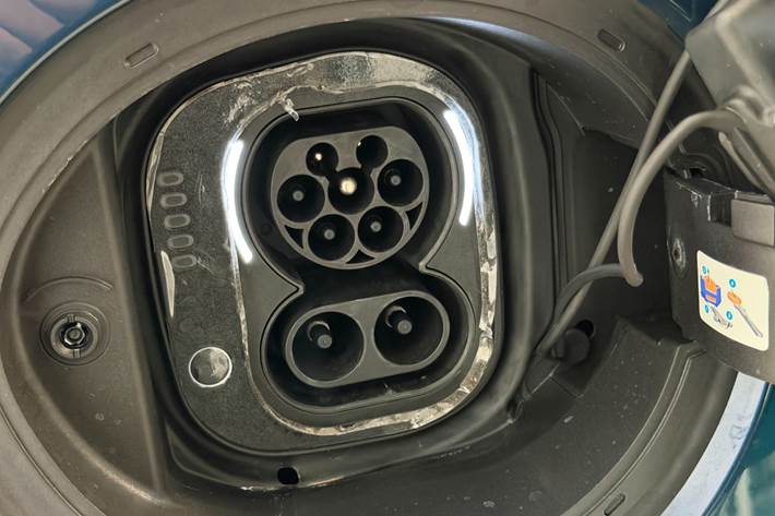 Grøn Fiat 500e fra 2023