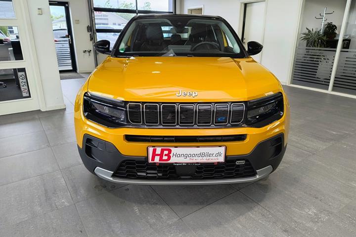 Gul Jeep Avenger fra 2023