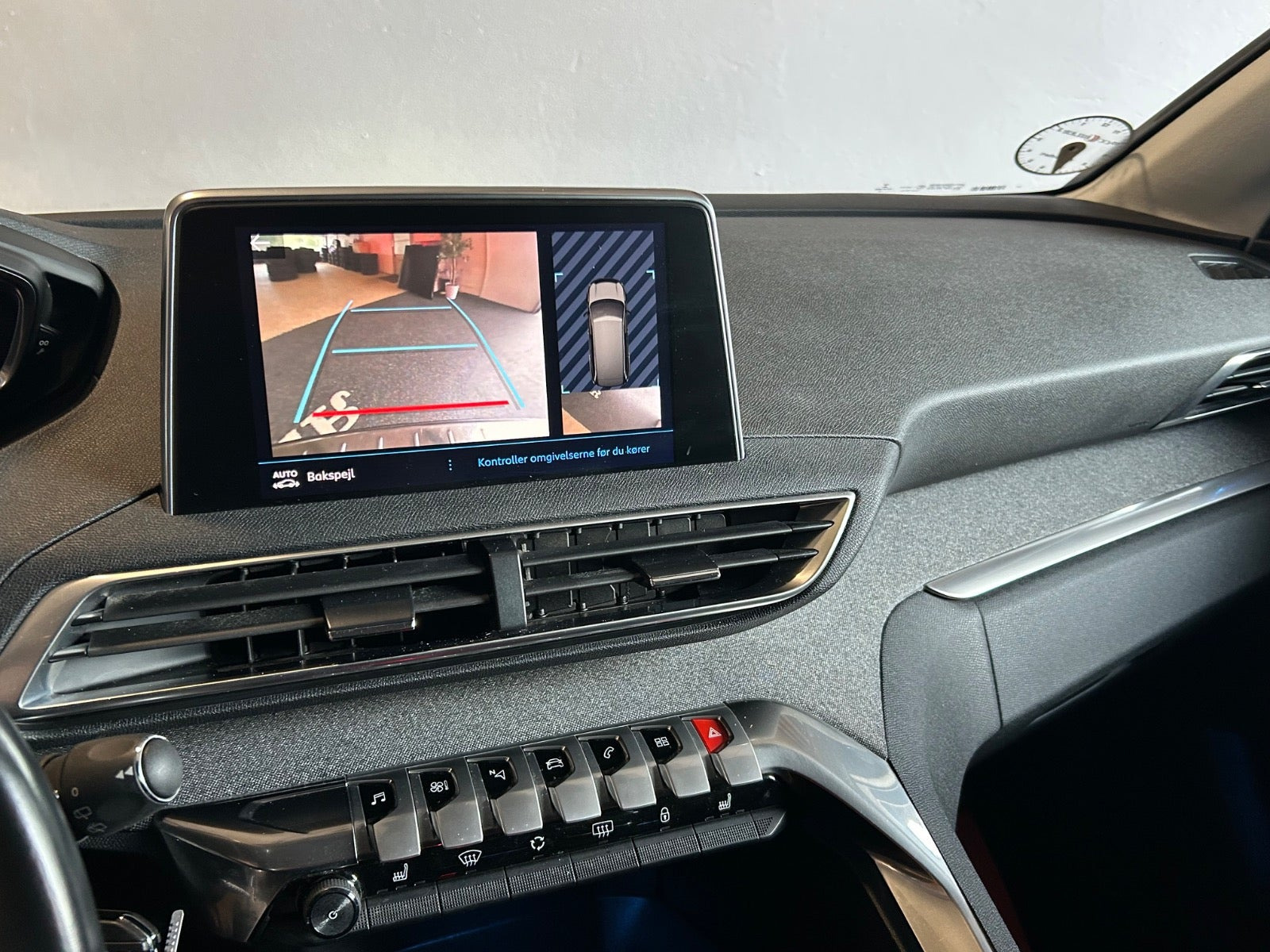 Sort Peugeot 5008 fra 2018