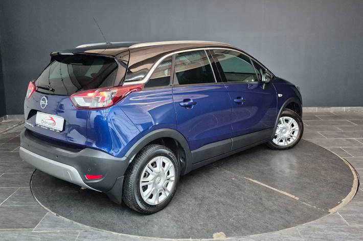 Blå Opel Crossland X fra 2020