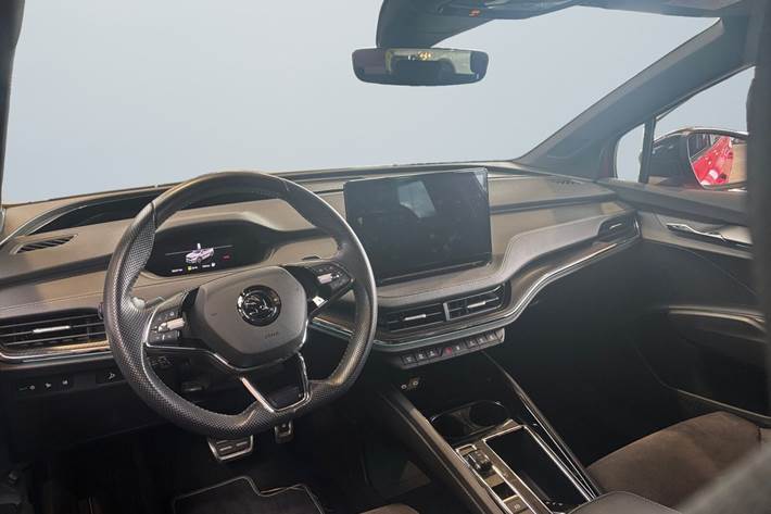 Rød Skoda Enyaq fra 2021