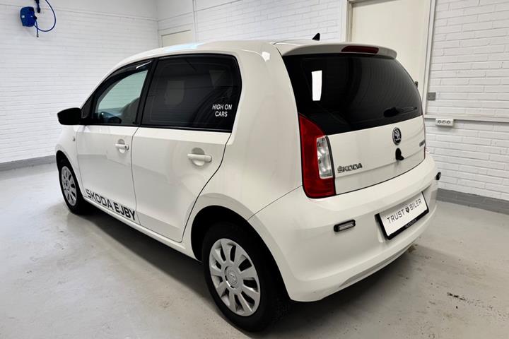 Hvid Skoda Citigo fra 2016
