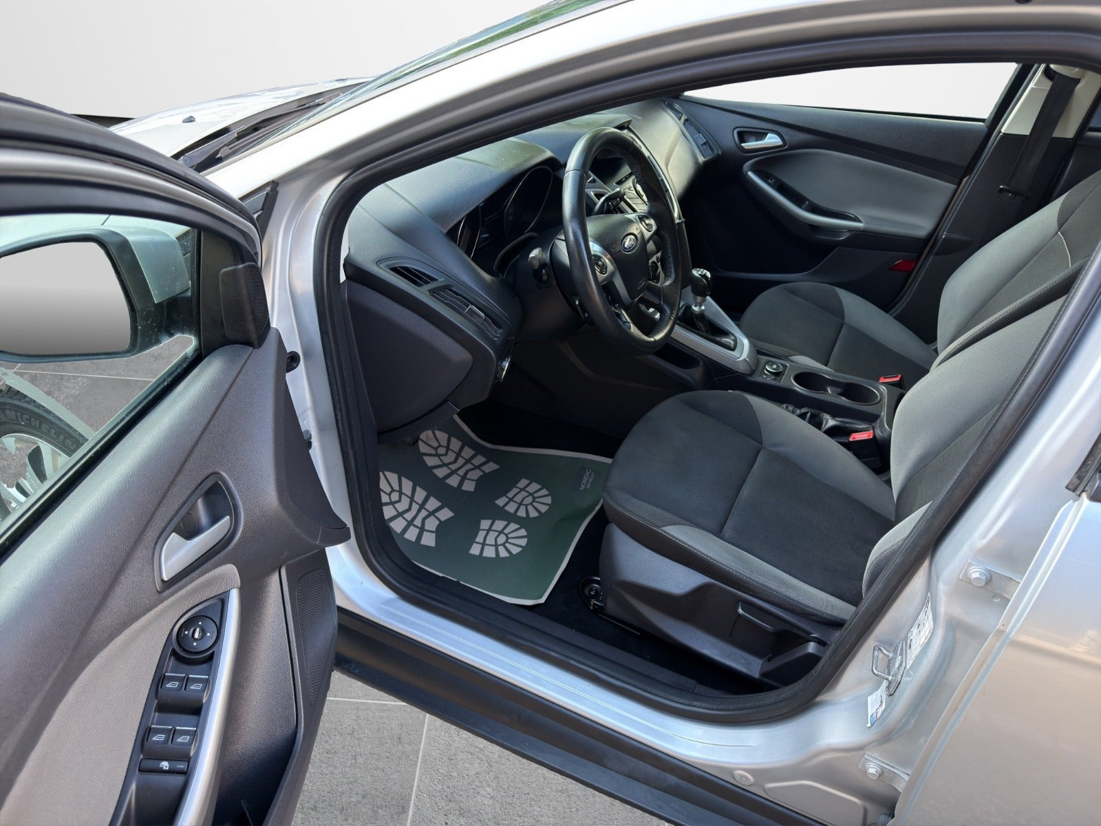 Sølv Ford Focus fra 2012