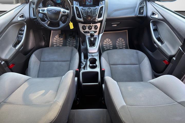 Sølv Ford Focus fra 2012