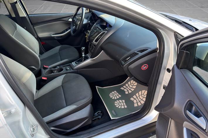 Sølv Ford Focus fra 2012