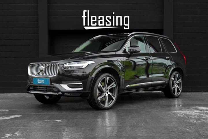 Sort Volvo XC90 fra 2022 set udefra