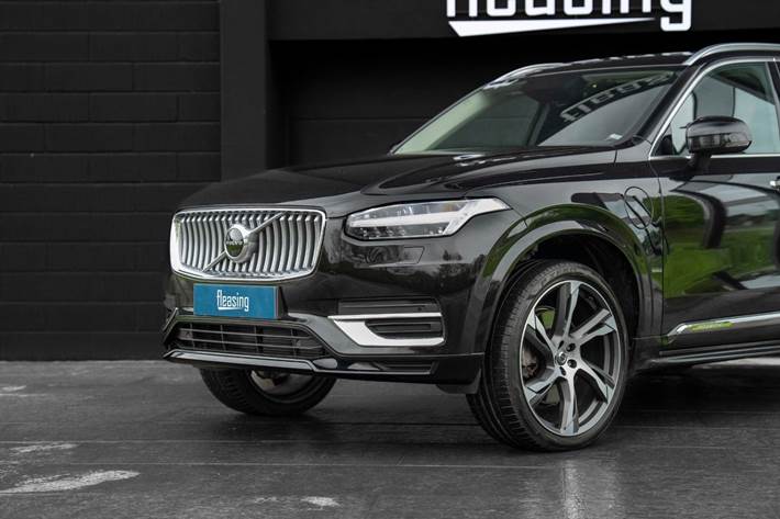 Sort Volvo XC90 fra 2022