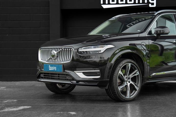 Sort Volvo XC90 fra 2022