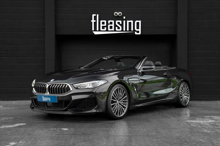 Sort BMW M850i fra 2019