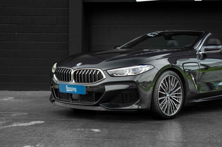 Sort BMW M850i fra 2019